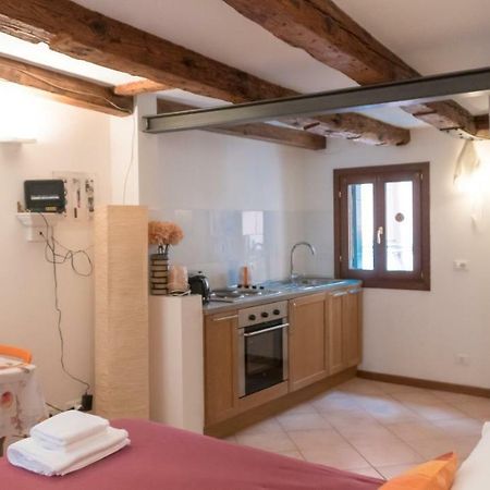 In The Heart Of Biennale Ac Wi-Fi Apartman Velence Kültér fotó