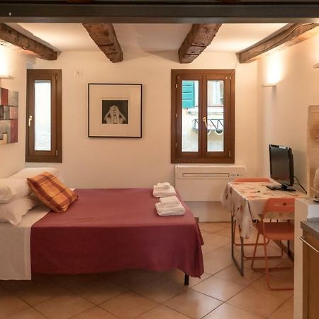 In The Heart Of Biennale Ac Wi-Fi Apartman Velence Kültér fotó