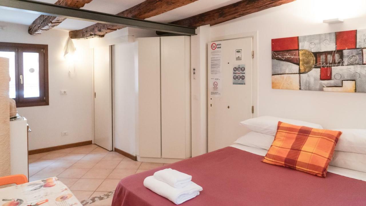 In The Heart Of Biennale Ac Wi-Fi Apartman Velence Kültér fotó